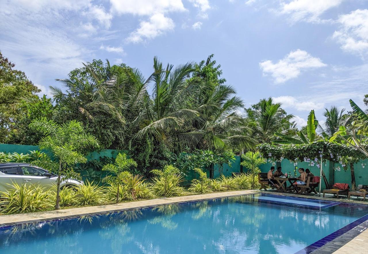 Yala Golden Wild Bed & Breakfast Тисамахарама Екстериор снимка