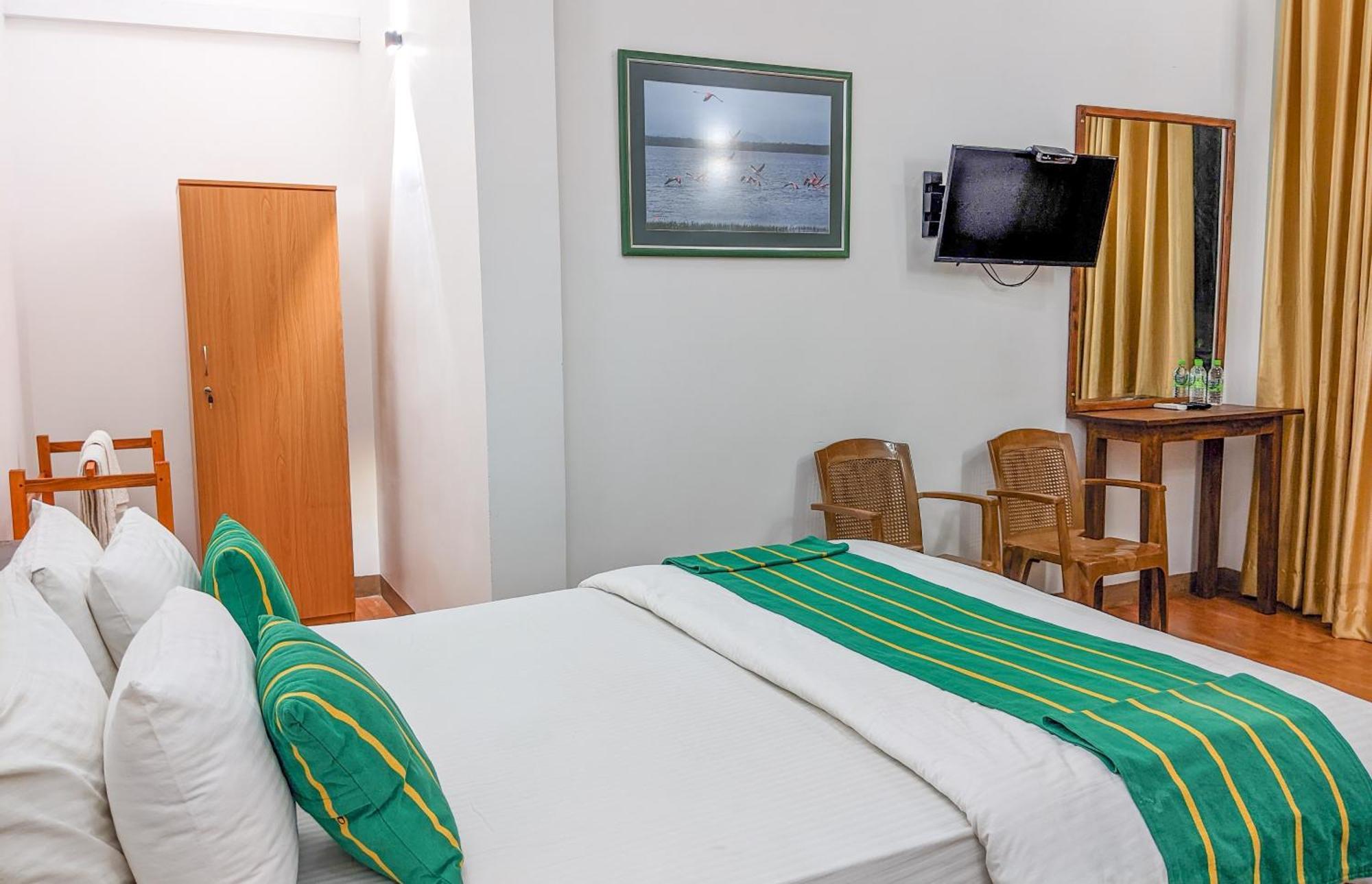 Yala Golden Wild Bed & Breakfast Тисамахарама Екстериор снимка