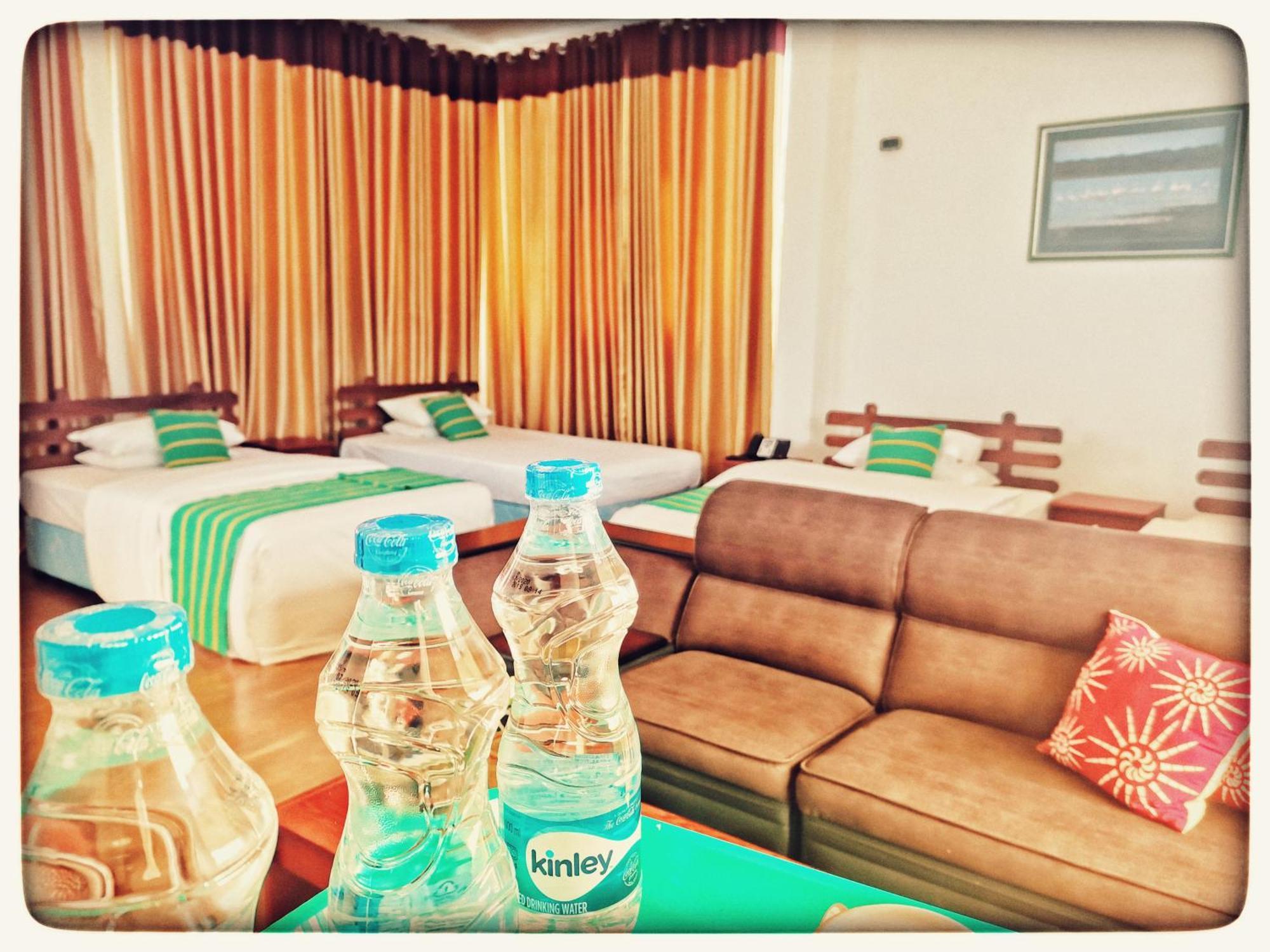 Yala Golden Wild Bed & Breakfast Тисамахарама Екстериор снимка